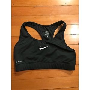 Nike Pro Sports Bra